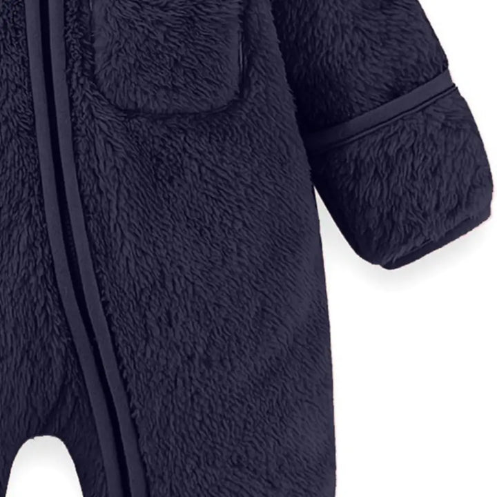 Parte inferior do macacão Teddy Sky Azul Noite Materna Kid, mostrando as mangas.